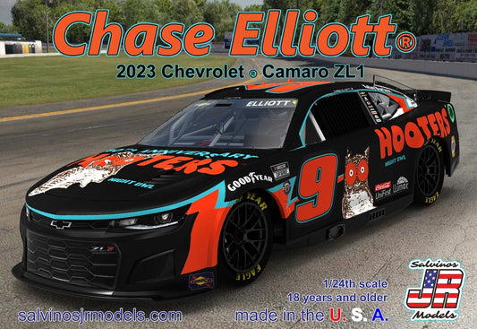 1/24 Scale Hendrick Motorsports Chase Elliott 2023 Camaro Hooters Plastic Model Car Kit